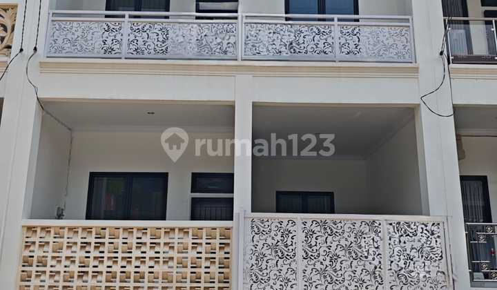 Dijual Rumah Baru 2 Lantai Siap Huni di Kota Harapan Indah, Medan Satria, Kota Bekasi 
