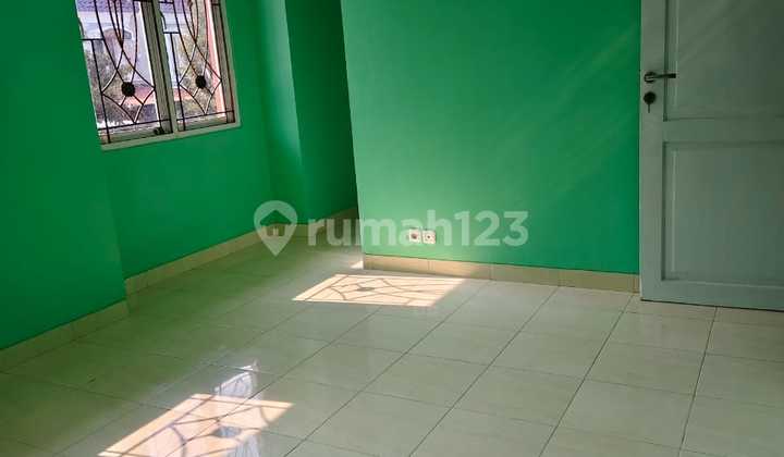 Dijual Rumah 2 Lantai di Perumahan Royal Residence, Pulogebang, Jakarta Timur 2
