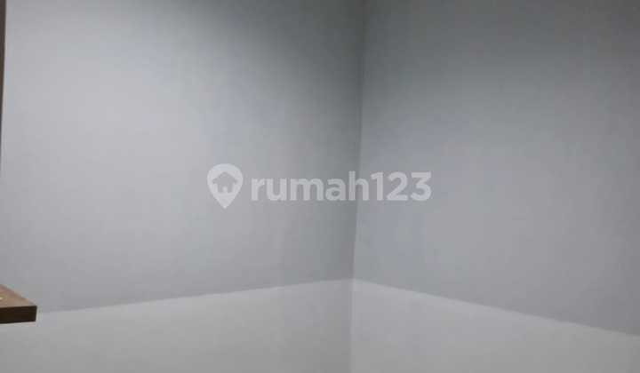 Modern Minimalist House for Sale Ready to Occupy in Bulevar Hijau, Kota Harapan Indah, West Bekasi 2