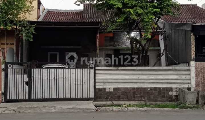 Quick Sale House in Taman Harapan Baru, Pejuang, West Bekasi. Kota Harapan Indah