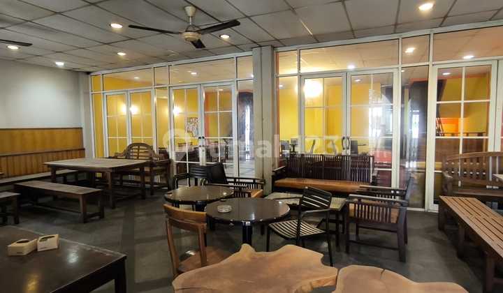 Dijual Cepat Ruko Gandeng 5 Lantai di MOI Kelapa Gading, Jakarta Utara
