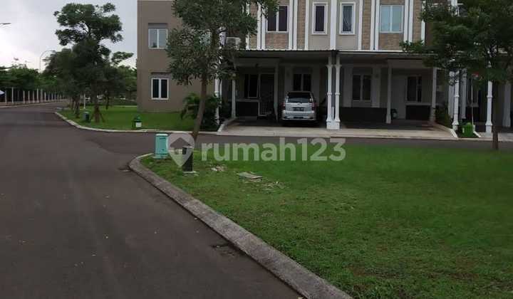 For Sale Land Plot Hoek Position in Jakarta Garden City Cluster South Thames, Cakung, East Jakarta
