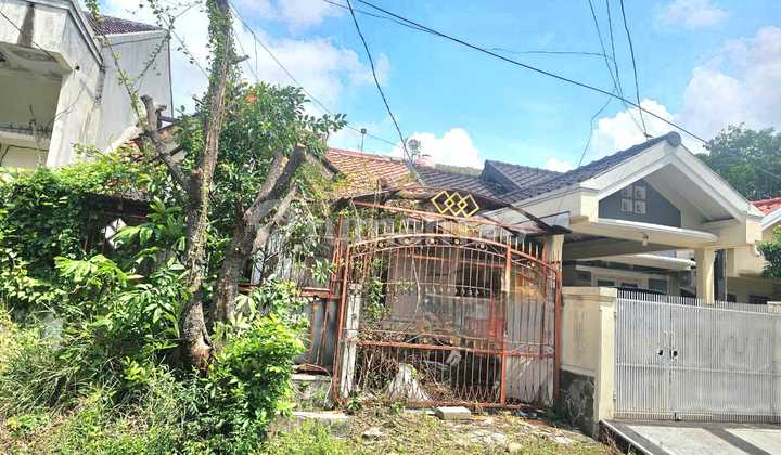 Dijual Rumah Tua Hitung Tanah di Bulevar Hijau, Kota Harapan Indah, Bekasi Barat, Kota Bekasi 1