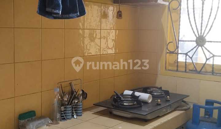 For Sale Ready-to-Occupy House in Premier Cluster of Green Boulevard, Harapan Indah City, Bekasi City 2