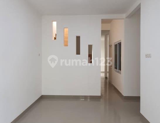 Dijual Cepat Rumah 2 Lantai di Pejuang Estate, Kota Harapan Indah, Bekasi Barat 2
