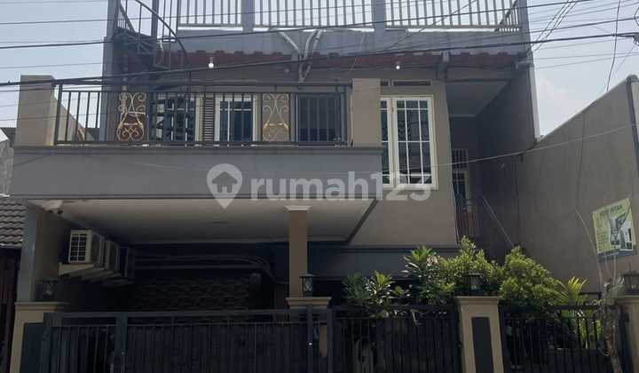 Dijual Rumah Kost 2 Lantai Masih Aktif di Kota Harapan Indah, Medan Satria, Kota Bekasi Dijual Rumah Kost 2 Lantai Masih Aktif di Kota Harapan Indah, Medan Satria, Kota Bekasi