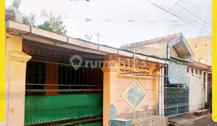 Rumah Selangkah Ke The Park Solo Strategis Murah