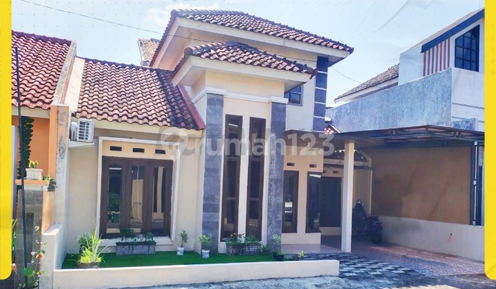 Rumah Cluster 2 Lantai Banyu Biru Residence Paulan Colomadu