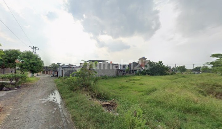 Tanah Strategis 1770 m² Tembus 2 Jalan di Mayang Gatak