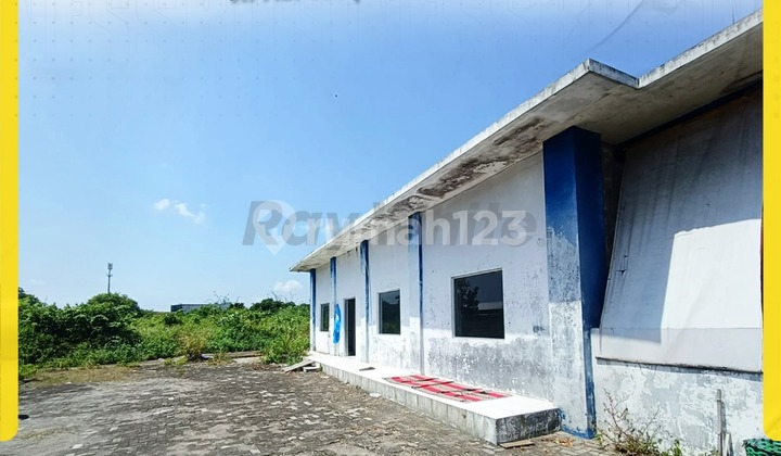 Prime Commercial Land (8590m²) on Main Road Jl. Adi Sucipto, Colomadu Prime Commercial Land (8590m²) on Main Road Jl. Adi Sucipto, Colomadu