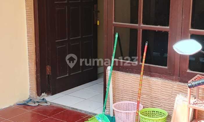 Kost Jual Sewa 7 Kamar di Area Kampus Jebres Surakarta Kost Jual Sewa 7 Kamar di Area Kampus Jebres Surakarta