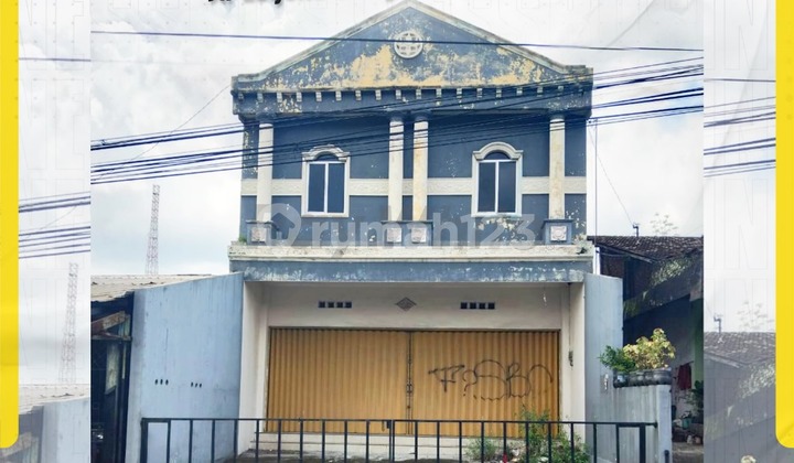 Strategic 2-Story Shop House on Main Road Mojosongo Jebres Surakarta 1