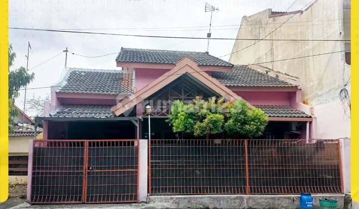 Rumah Dijual 3+1 KT di Jl. Mliwis Kerten, Tengah Kota Solo Rumah Dijual 3+1 KT di Jl. Mliwis Kerten, Tengah Kota Solo