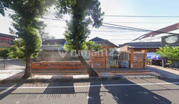 Rumah Mewah Halaman Luas di Jalan Protokol Sekarsuli Klaten 2