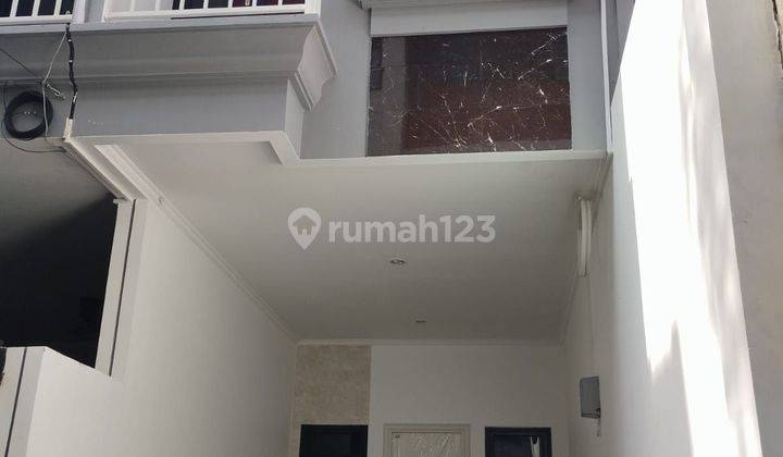 Rumah Murah 2 Lantai Di Kemayoran Jakarta Pusat Lokasi Strategis Bebas Banjir Legalitas Shm  2