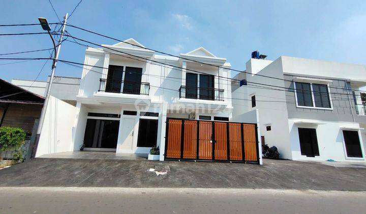 Rumah  Di Jual 2 lantai Bagus SHM di Cempaka putih jakarta pusat 1