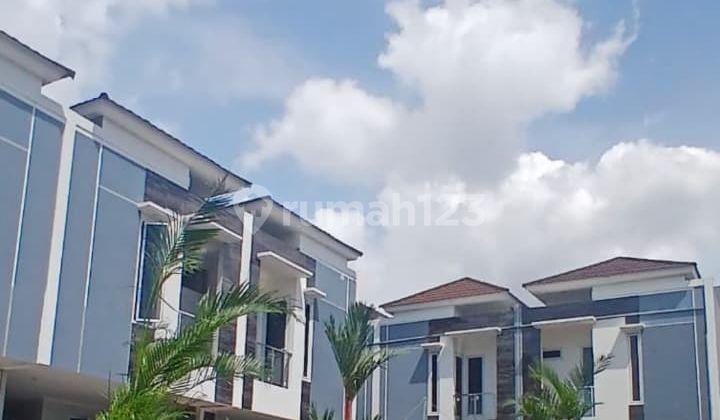 Rumah 2 Lantai Akses Strategis Di Matraman Jakarta Timur Dekat Stasiun Jatinegara  1