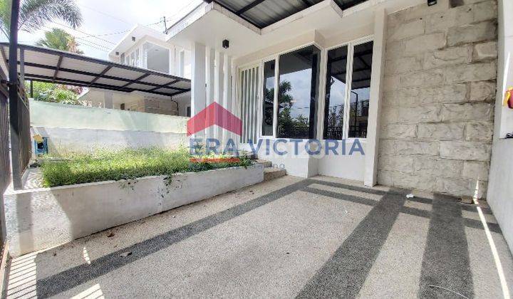 Rumah di Villa Dieng Residence. Kondisi Siap Huni, Taman Luas, Security 24 Jam Dekat Pj Global School Dan Univ Brawijaya 2 2