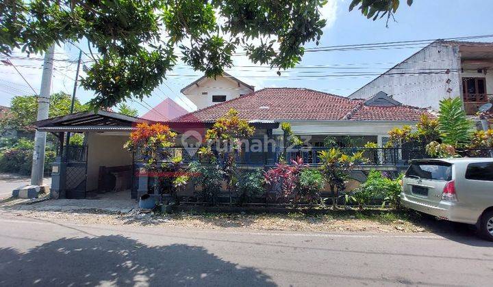 Rumah Pojokan Dekat Araya Dan Terminal Arjosari 2