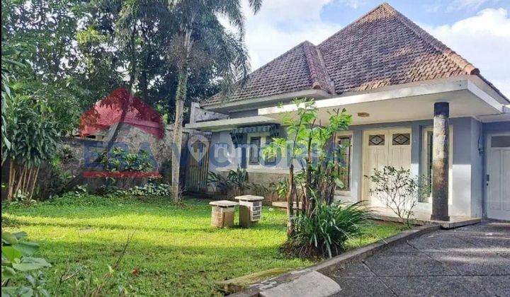 Dijual Rumah Mewah Dengan 4 Kamar Tidur Suasana Asri, Dekat Spbu 1