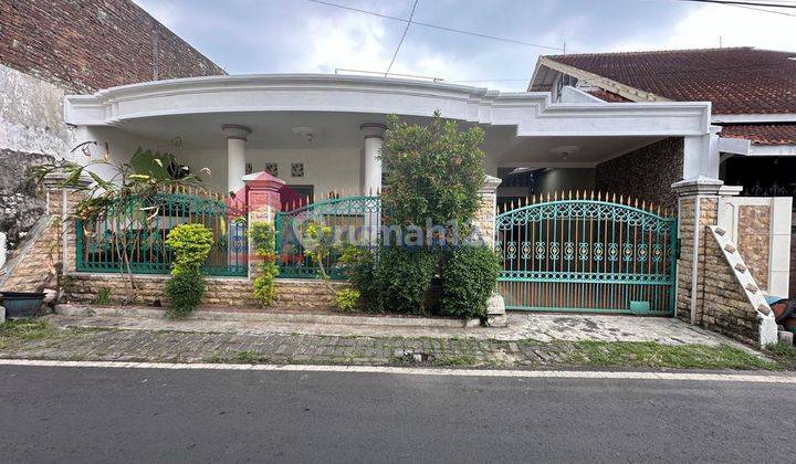 Dijual Rumah Strategis Lowokwaru Terawat Kota Malang 1