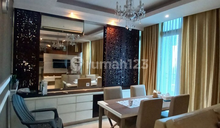 For Sale Fast: The Windsor Apartment, 2+1 BR, Private Lift, Certificate, Puri Indah, South Kembangan, West Jakarta For Sale Fast: The Windsor Apartment, 2+1 BR, Private Lift, Certificate, Puri Indah, South Kembangan, West Jakarta