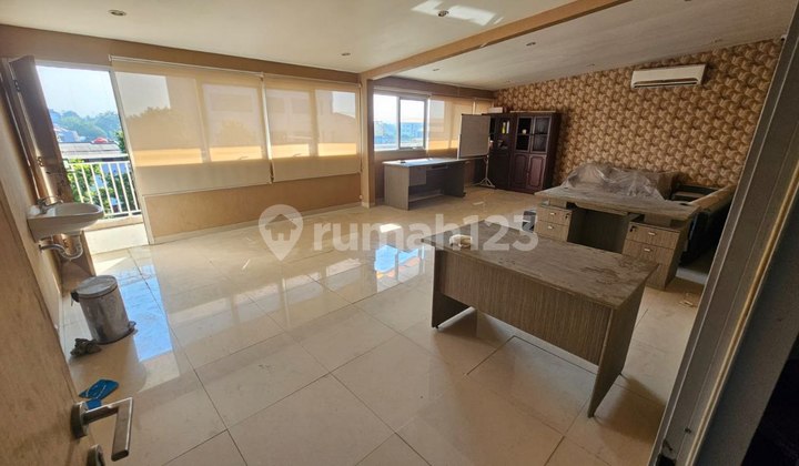 For Rent: Rarely Available Attached Shophouse! 4 Floors + Elevator, on Srengseng Main Road, Kembangan, West Jakarta For Rent: Rarely Available Attached Shophouse! 4 Floors + Elevator, on Srengseng Main Road, Kembangan, West Jakarta