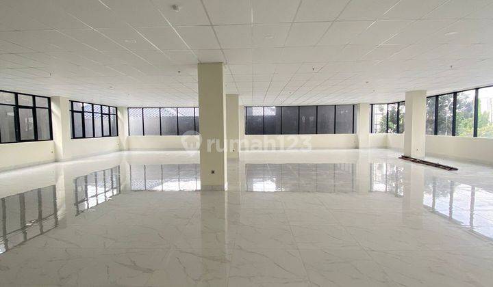 Jual Cepat Gedung Perkantoran Baru 8lt, Lokasi Strategis Ciputat 2