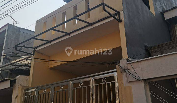 Jual Rumah 4 LT, Bagus, SHM, Jl. Dr.Makaliwe, Grogol, Jak Bar 1