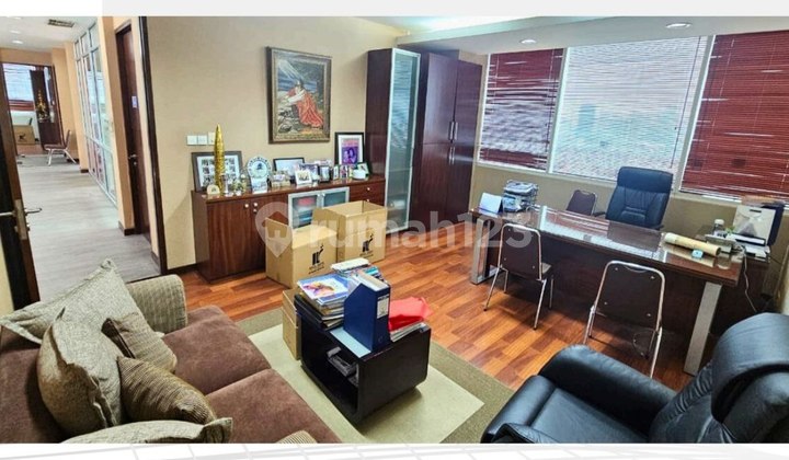 For Rent Office Space Strategis Luas 440 m2, Jl. Letjen S. Parman, Slipi, Jakarta Barat For Rent Office Space Strategis Luas 440 m2, Jl. Letjen S. Parman, Slipi, Jakarta Barat