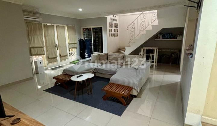 Jual Cepat Rumah Hoek Cantik 2 Lantai, SHM, di Komplek Taman Kedoya Baru, Jakarta Barat Jual Cepat Rumah Hoek Cantik 2 Lantai, SHM, di Komplek Taman Kedoya Baru, Jakarta Barat