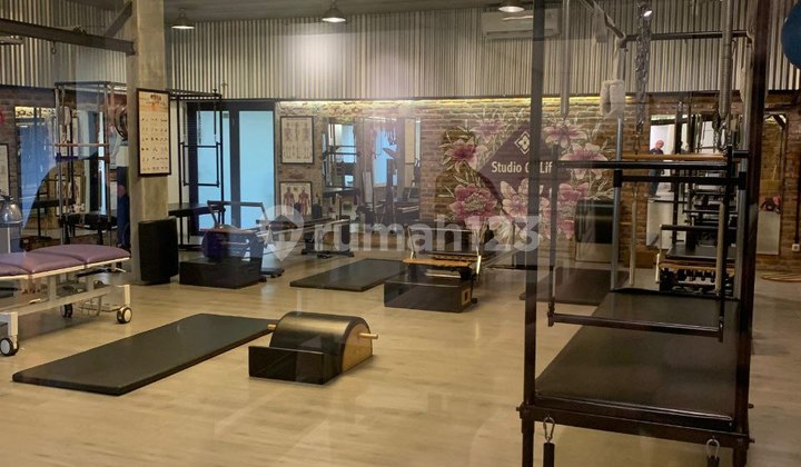 Jual Cepat Tanah dan Bangunan Strategis 470 m2, SHM, di Wijaya, Kebayoran Baru, Jakarta Selatan