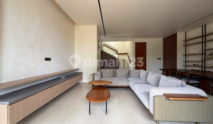 Jual Cepat Rumah Mewah 2 Lantai, SHM, di Komplek Sunrise Garden, Kedoya, Jakarta Barat 2