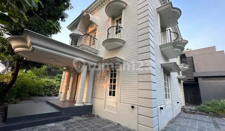 Jual Rumah Hoek Mewah 3 Lantai di area Tanah Kusir, Kebayoran Lama, Jakarta Selatan 2