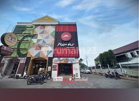 For Rent Strategic 3-Story Shop House, on Bangka Raya Street, South Jakarta