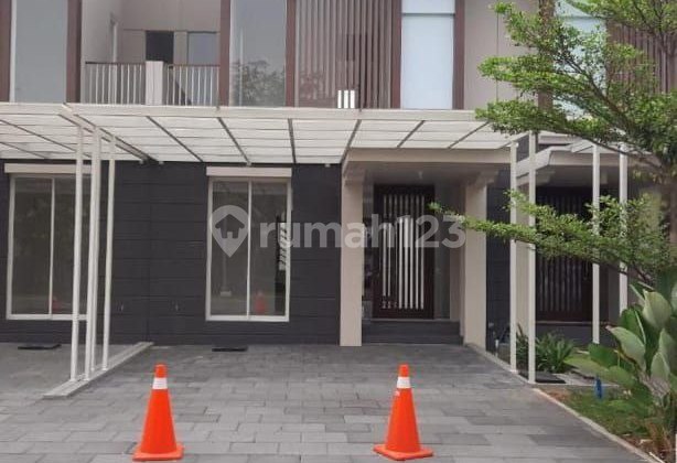 Jual Rumah 2 Lantai, Bagus, SHM, di Cluster Clover Hills Residence, Tangerang 2