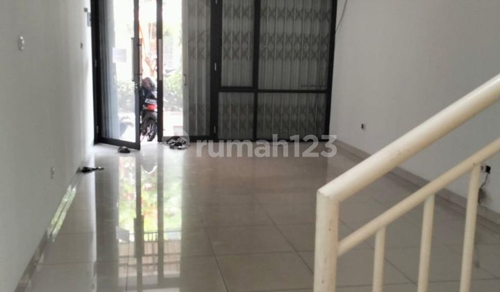 Jual Cepat Ruko Strategis, 3.5 Lantai, SHM, di Area Komplek Taman Aries, Kembangan, Jakarta Barat