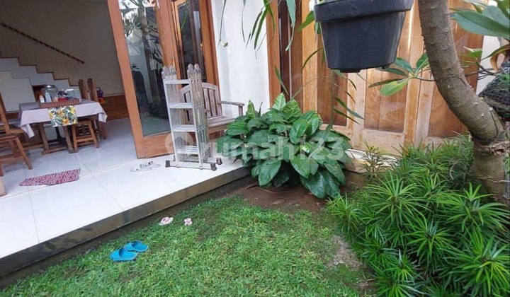 Quick Sale 2-Story House, Freehold, in Tanah Kusir Complex, Kebayoran Lama, South Jakarta 2