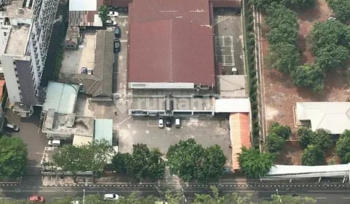 Jual Tanah Kavling dan Bangunan Strategis Samping Jalan Raya, Jalan Pramuka, Jakarta Pusat