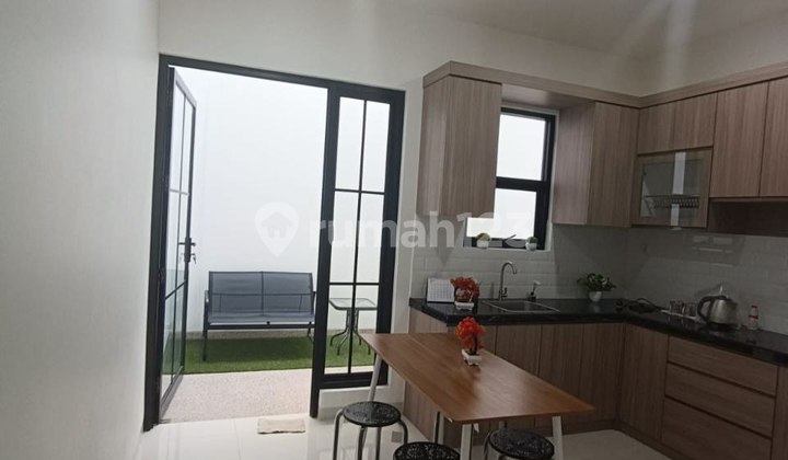 Jual Rumah Brand New 2 Lantai Model Skandinavia, SHGB, di Meruya Utara, Jakarta Barat Jual Rumah Brand New 2 Lantai Model Skandinavia, SHGB, di Meruya Utara, Jakarta Barat