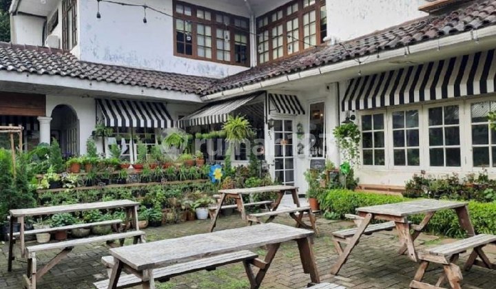 For Rent Beautiful House ex Cafe, 2 Floors, in Kemang area, South Jakarta For Rent Beautiful House ex Cafe, 2 Floors, in Kemang area, South Jakarta