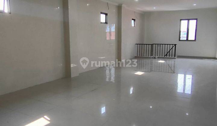 Disewakan atau Dijual Ruko Strategis 4 Lantai, Komplek Greenville, Duri Kepa, Kebon Jeruk, Jakarta Barat 2