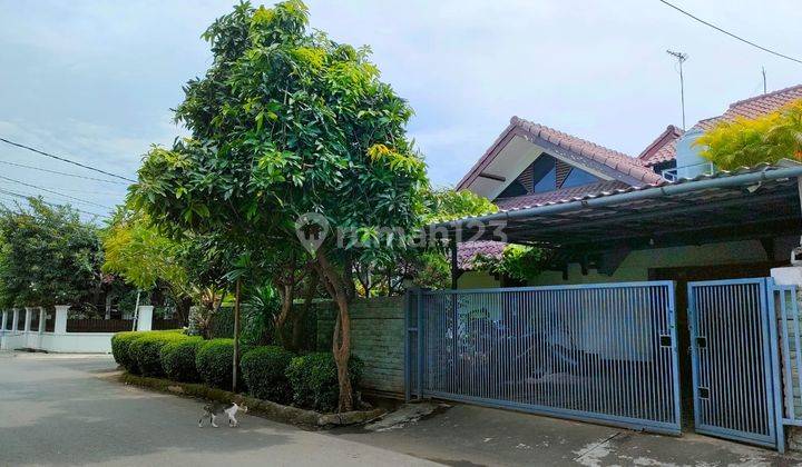 Rumah Luas lokasi nyaman di Pondok Bambu, Jakarta Timur 2