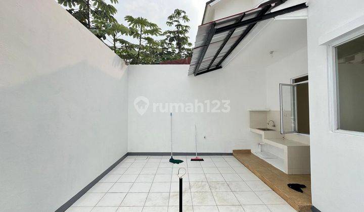 Dijual Rumah 2 Lt Unfurnished SHM Serpong, Tanggerang Selatan  2