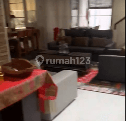 Dijual Rumah 2 Lt Semi Furnish, Kabupaten Tanggerang, Banten  2