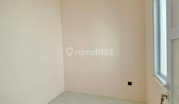 Dijual Rumah 2 Lantai Unfurnished Meruya Jakarta Barat  1