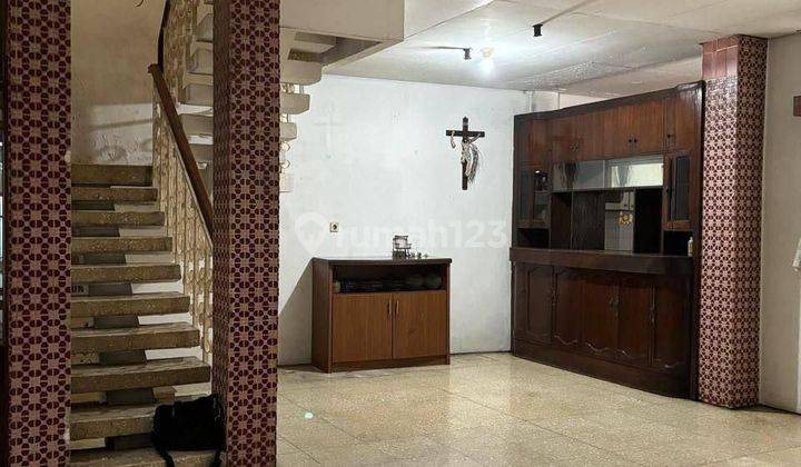 Dijual Rumah 2 Lantai Bagus siap huni SHM, Gambir, Jakarta Pusat  2