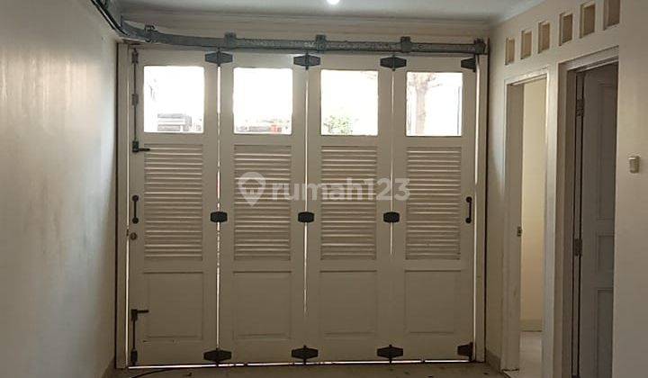 Dijual Rumah 3 Lantai Kosong SHM Layar Permai, Pik, Jakarta Utara 1