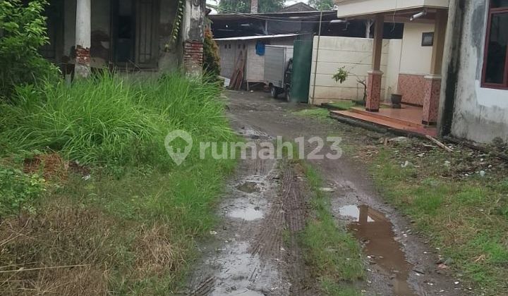 Dijual Tempat Usaha Tulangan Dijual Tempat Usaha Tulangan