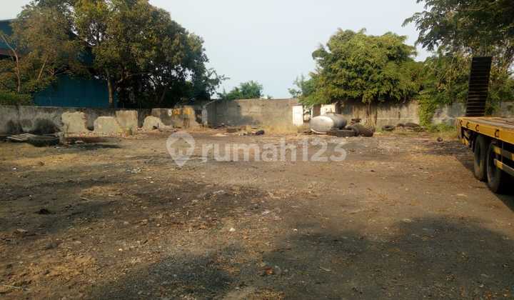 Land for Sale in Gayungan, Strategically Located in the South Surabaya Central Office Area. Land for Sale in Gayungan, Strategically Located in the South Surabaya Central Office Area.